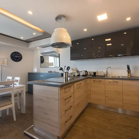Apartman Stylish Seaview In A Prime Location *