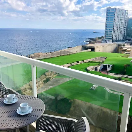 Stylish Seaview In A Prime Location Apartamento
