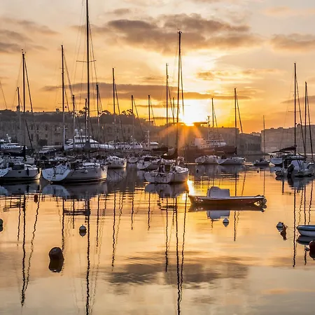 Appartamento Stylish Seaview In A Prime Location