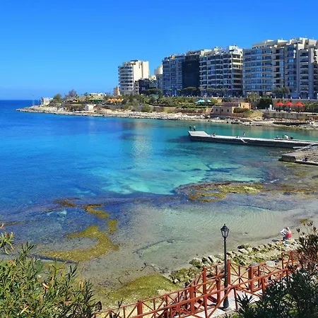 Stylish Seaview In A Prime Location * Sliema