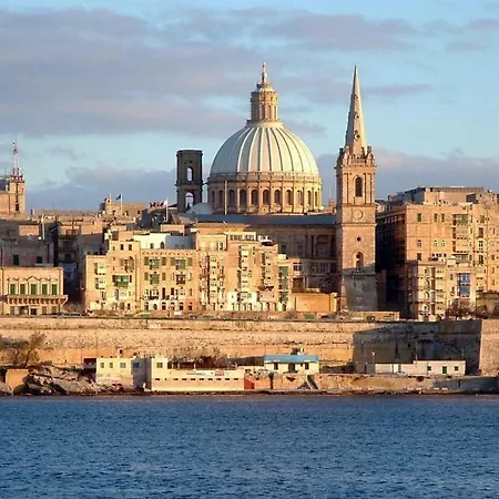 Stylish Seaview In A Prime Location Apartament *