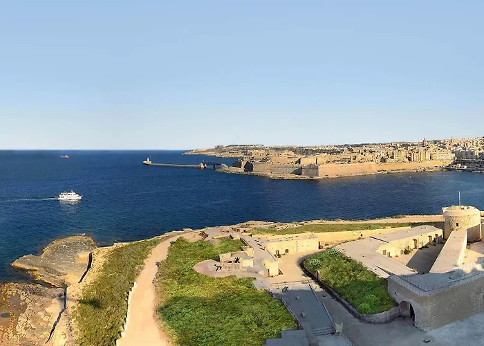 Stylish Seaview In A Prime Location Sliema