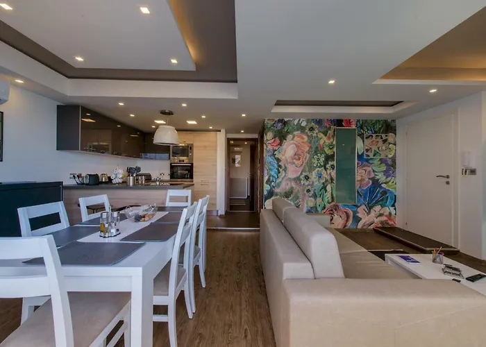 Apartament Stylish Seaview In A Prime Location *