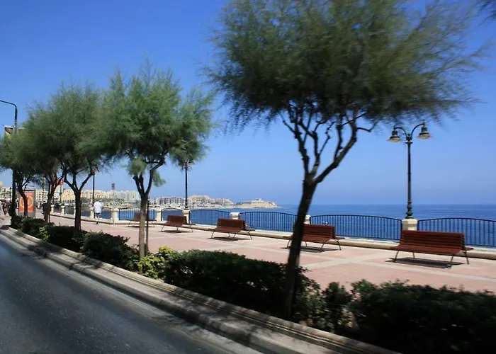 Stylish Seaview In A Prime Location