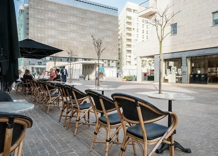 Stylish Seaview In A Prime Location Sliema