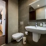 아파트 Stylish Seaview In A Prime Location 슬리에마