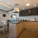 Stylish Seaview In A Prime Location * 슬리에마