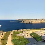 Stylish Seaview In A Prime Location