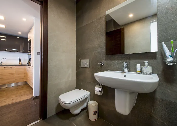 Stylish Seaview In A Prime Location * Sliema